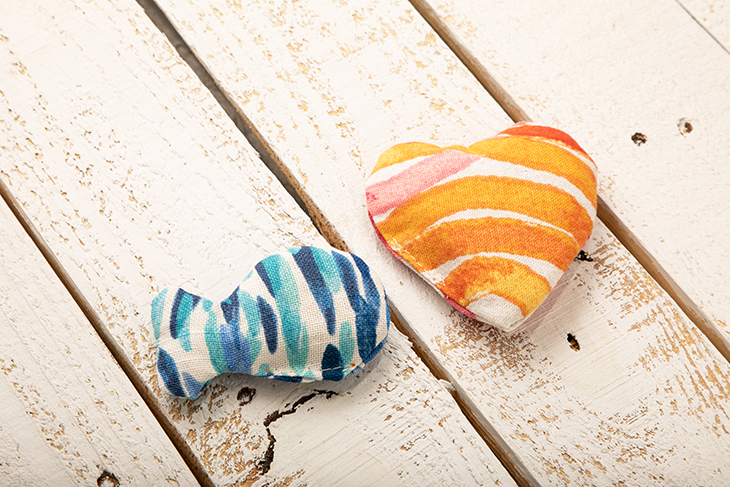 Learn how to sew cute cat toys!
